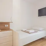 Iva - Three Bedroom Šibenik