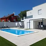 Iva - Three Bedroom * Šibenik