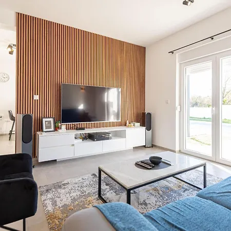Holiday home Iva - Three Bedroom