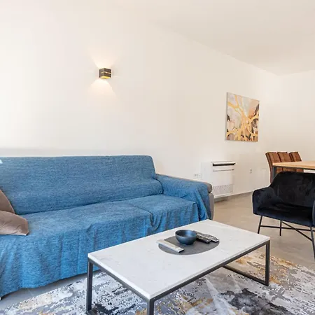 Iva - Three Bedroom * Sibenik