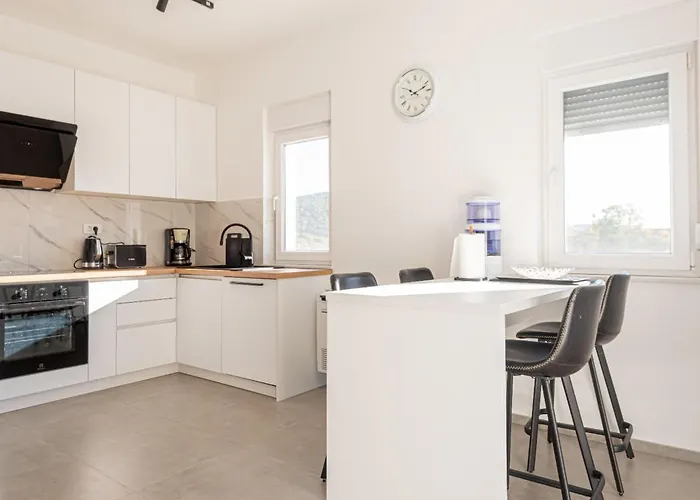 Vikendica Iva - Three Bedroom